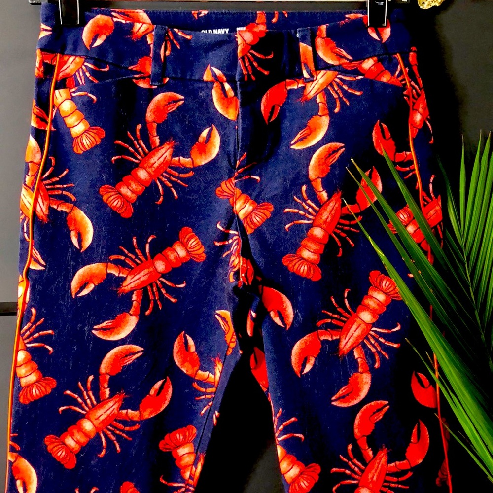 Old Navy Lobster Print Pixie Ankle Pants